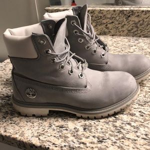 Women’s gray timberland